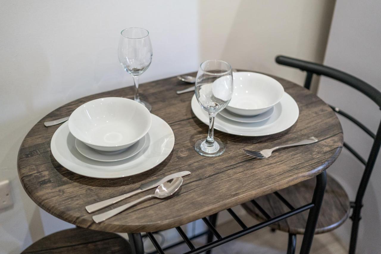 London Selwyn Unique & Stylish Studios Экстерьер фото