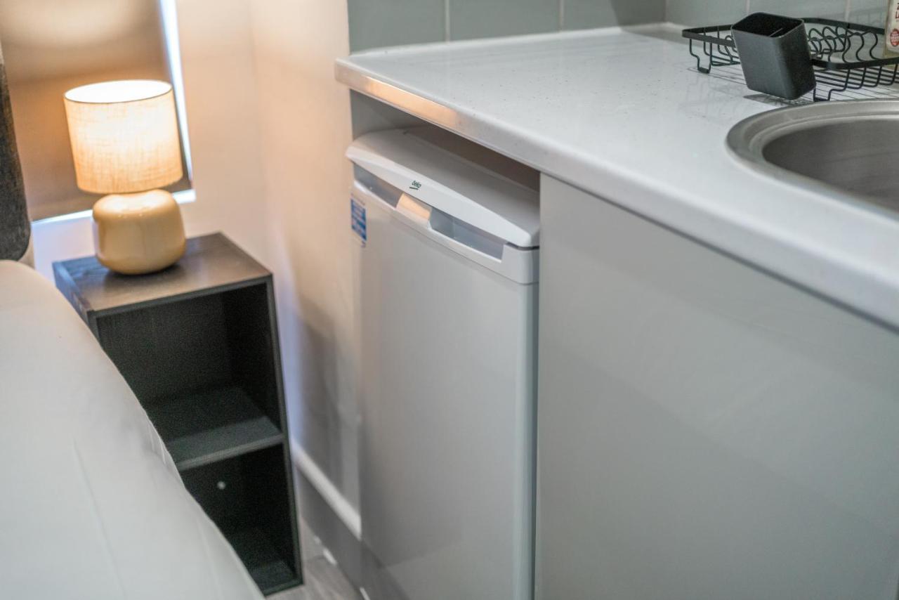 London Selwyn Unique & Stylish Studios Экстерьер фото