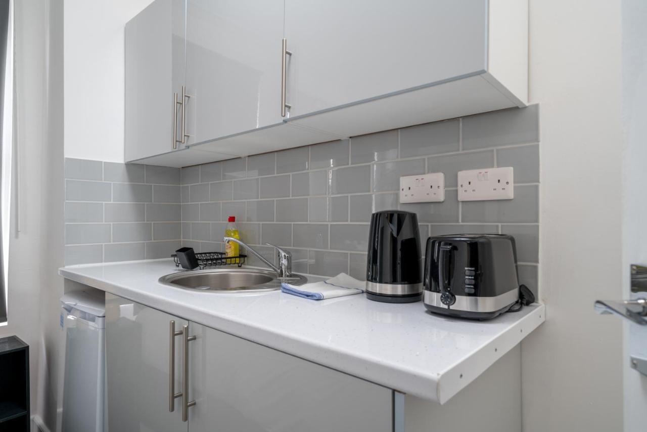 London Selwyn Unique & Stylish Studios Экстерьер фото