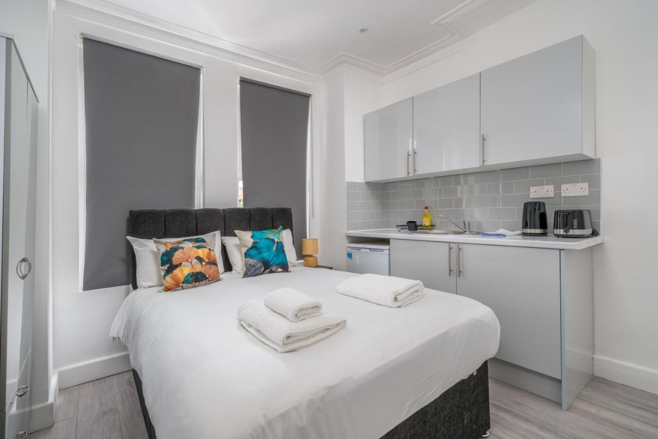 London Selwyn Unique & Stylish Studios Экстерьер фото