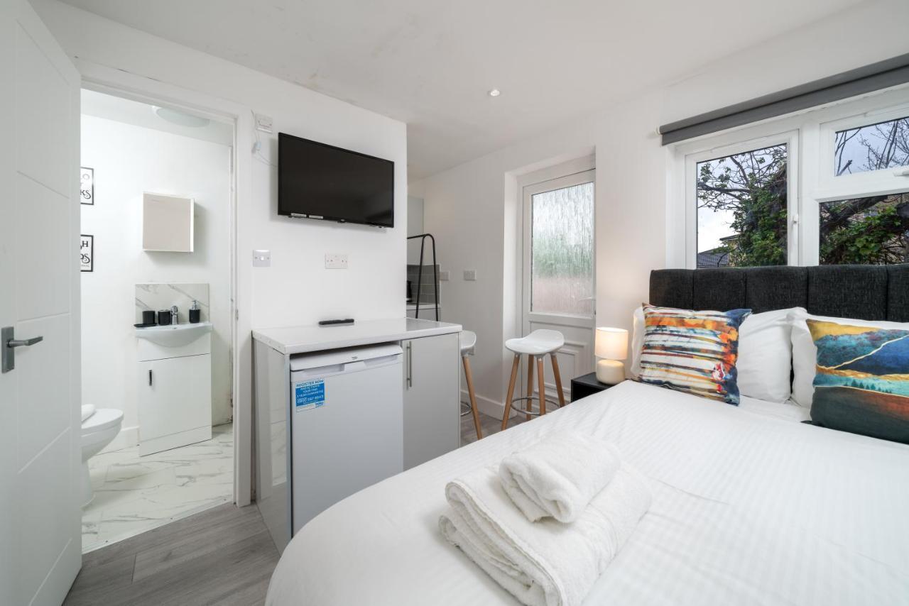 London Selwyn Unique & Stylish Studios Экстерьер фото