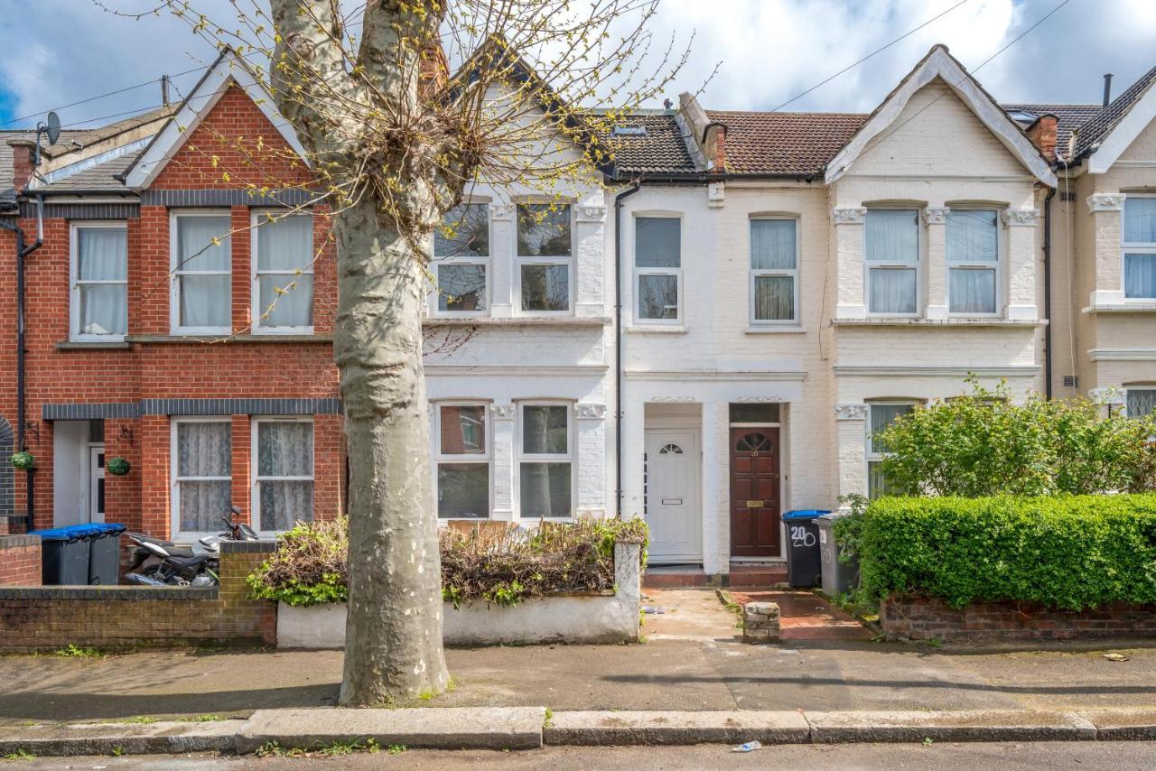 London Selwyn Unique & Stylish Studios Экстерьер фото