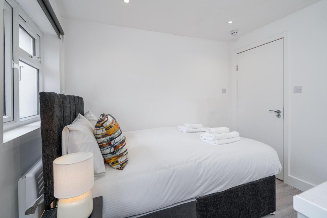 London Selwyn Unique & Stylish Studios Экстерьер фото