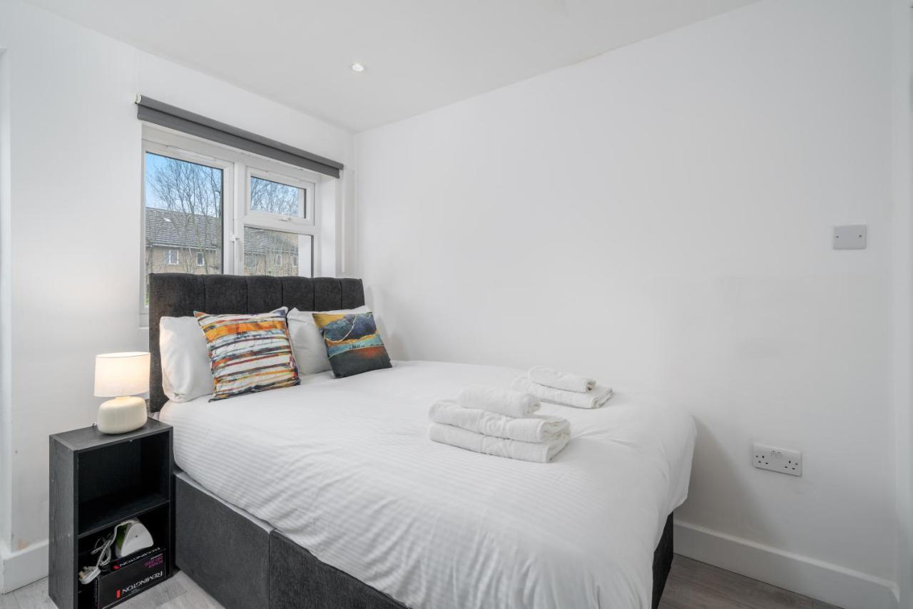 London Selwyn Unique & Stylish Studios Экстерьер фото